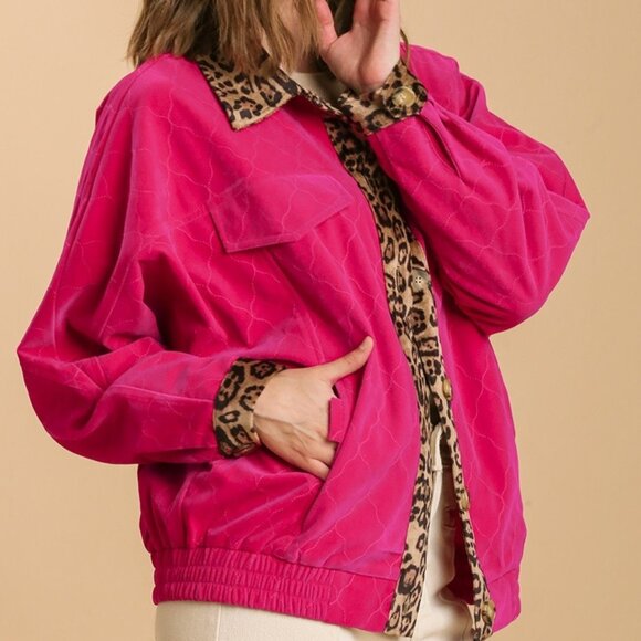 PRICE DROP - U8 Umgee Velvet Fuchsia Pink Jacket Leopard Trim Dolman Sleeves - Picture 2 of 5